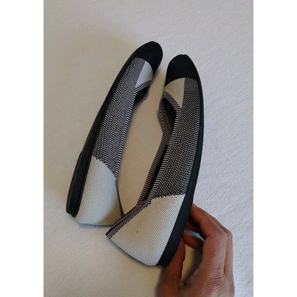 Rothy's Buffalo Plaid Flats Round Toe Captoe Black Cream Shoes Womens 9 Slip On - Picture 5 of 9